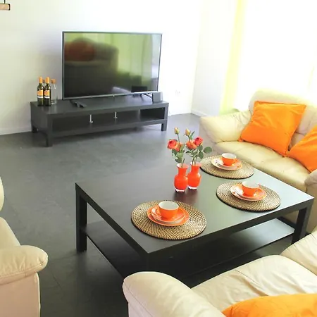 Apartment Kampus Penthouse Dusseldorf